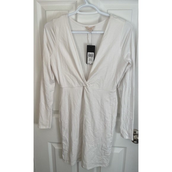 Guess NWT dress size medium - Picture 1 of 2